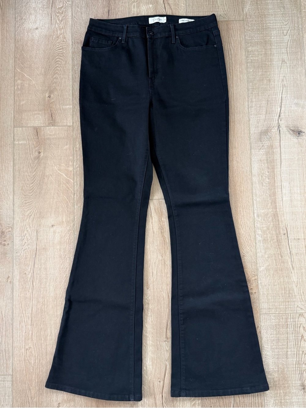 Jessica Simpson Adores High Rise Black Flare Leg Jeans – Size 31